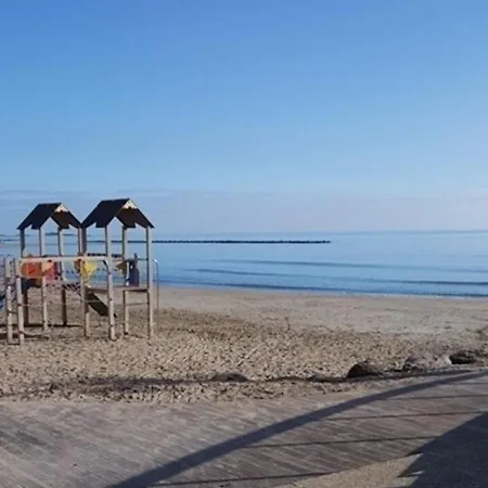 شقة D'agde, 4 Pieces, 5 Personnes - Fr-1-423-101