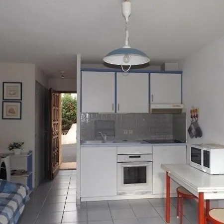 Apartamento D'agde, 4 Pieces, 5 Personnes - Fr-1-423-101